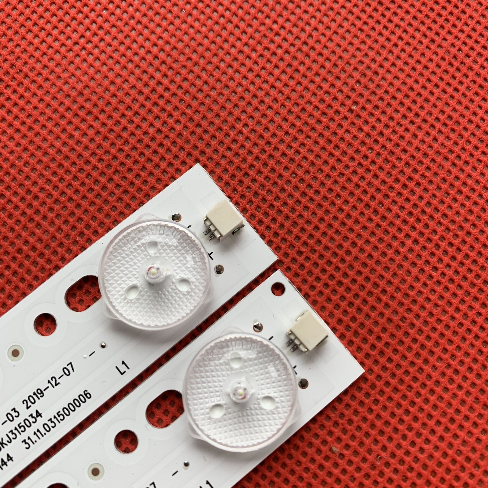 TIRA DE LED SANYO 303KJ315034 KJ315D10-ZC14F-03 LED32HD330 E32D1900 SN32 - Imagen 5